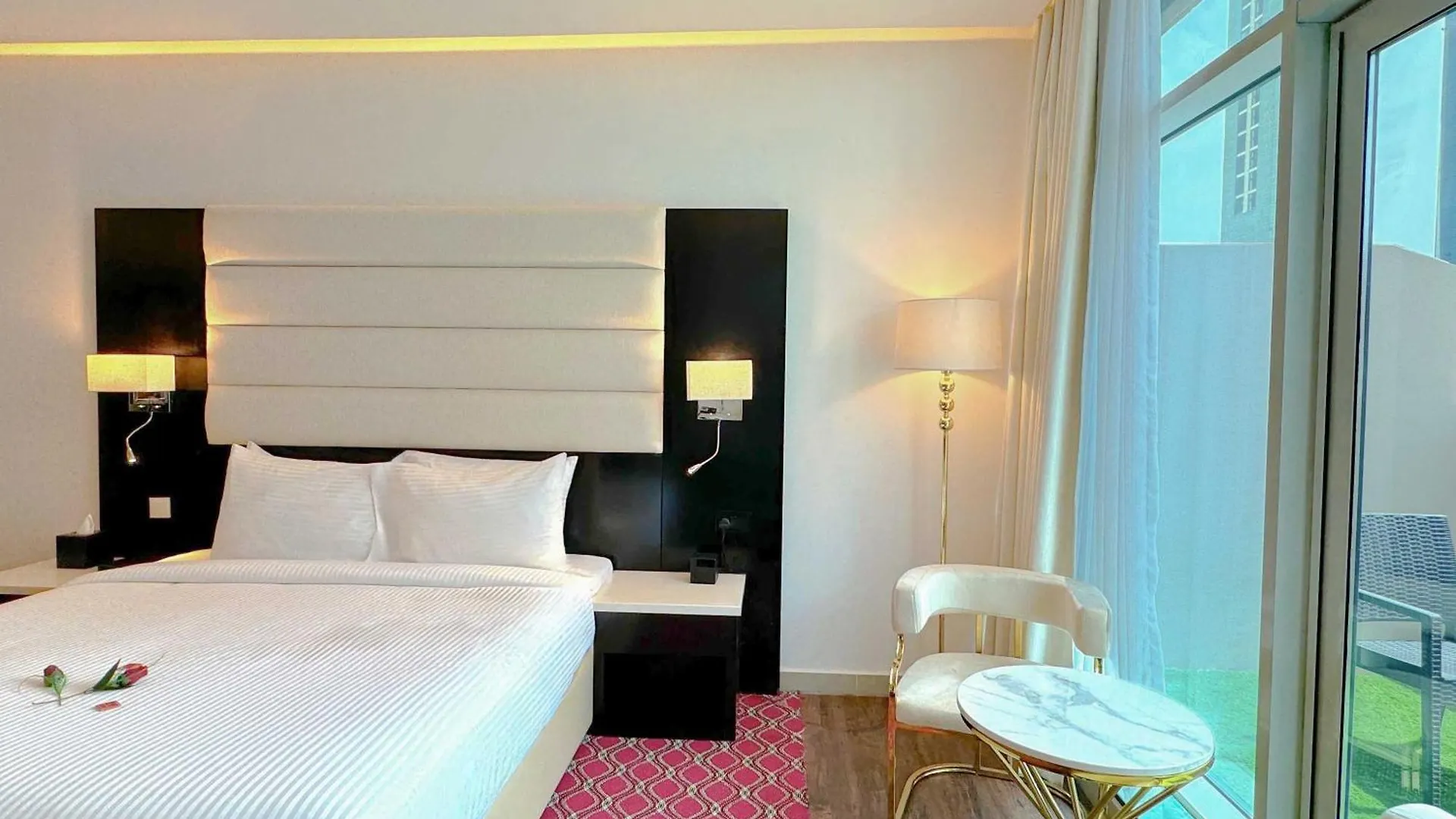 Aparthotel Sunday Mega Hotel Sheikh Zayed Road Near Difc Formerly Emirates Grand Hotel Dubai