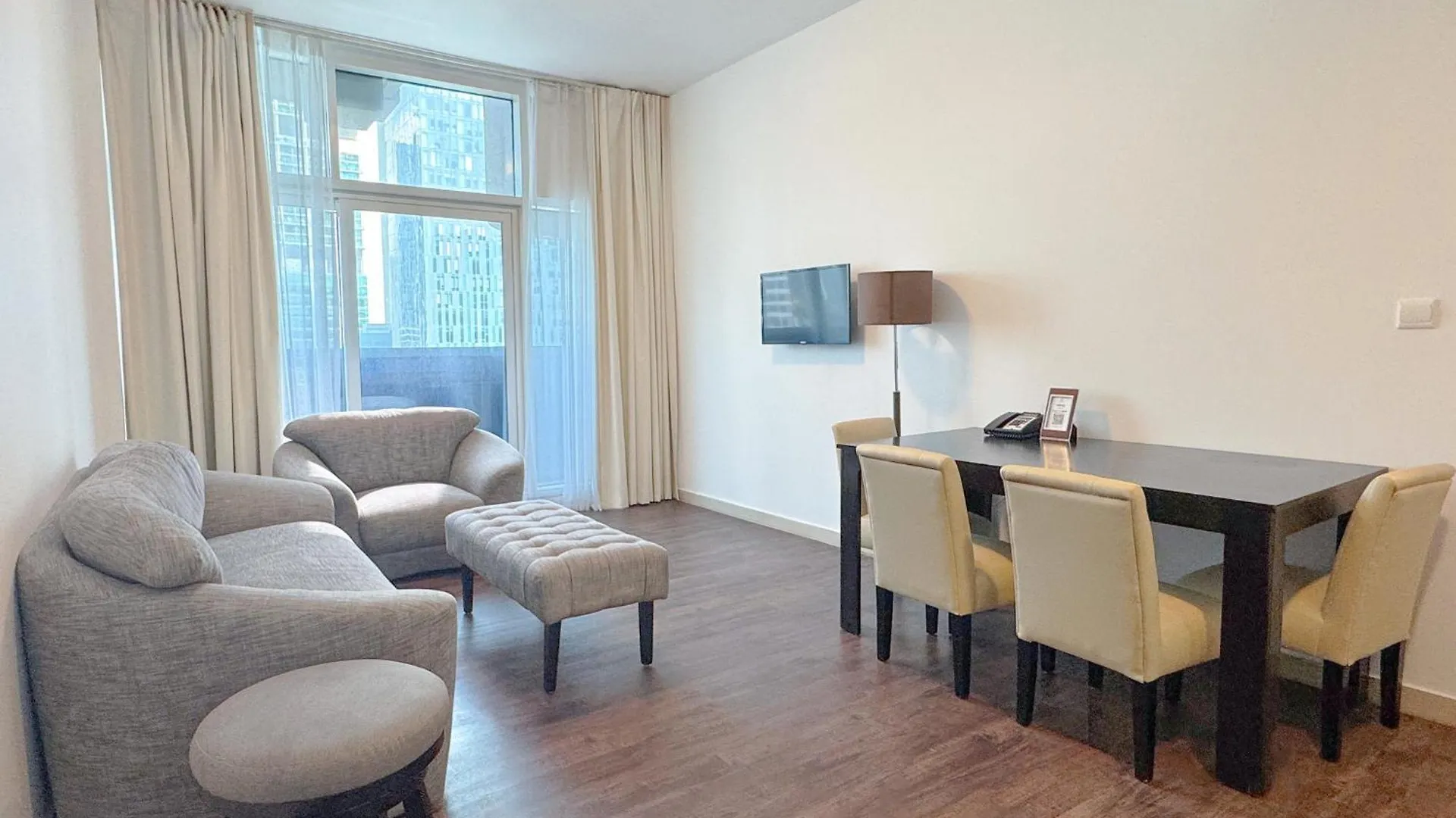 Sunday Mega Hotel Sheikh Zayed Road Near Difc Formerly Emirates Grand Hotel Dubai United Arab Emirates