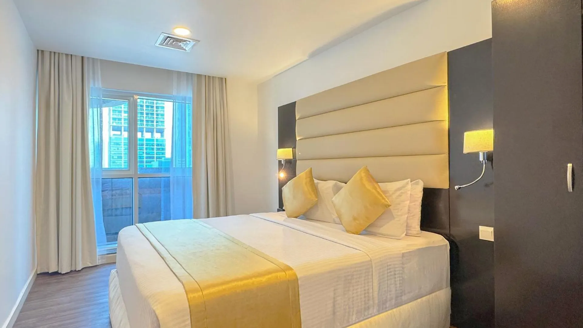 Aparthotel Sunday Mega Hotel Sheikh Zayed Road Near Difc Formerly Emirates Grand Hotel Dubai