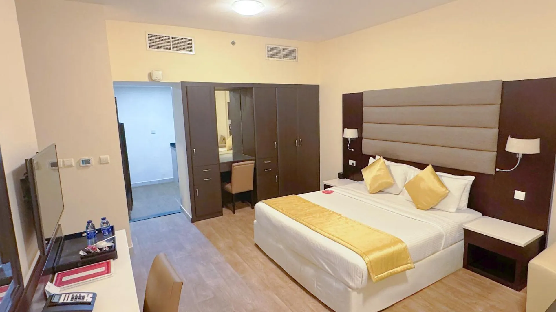 Sunday Mega Hotel Sheikh Zayed Road Near Difc Formerly Emirates Grand Hotel Dubai 3*,  United Arab Emirates