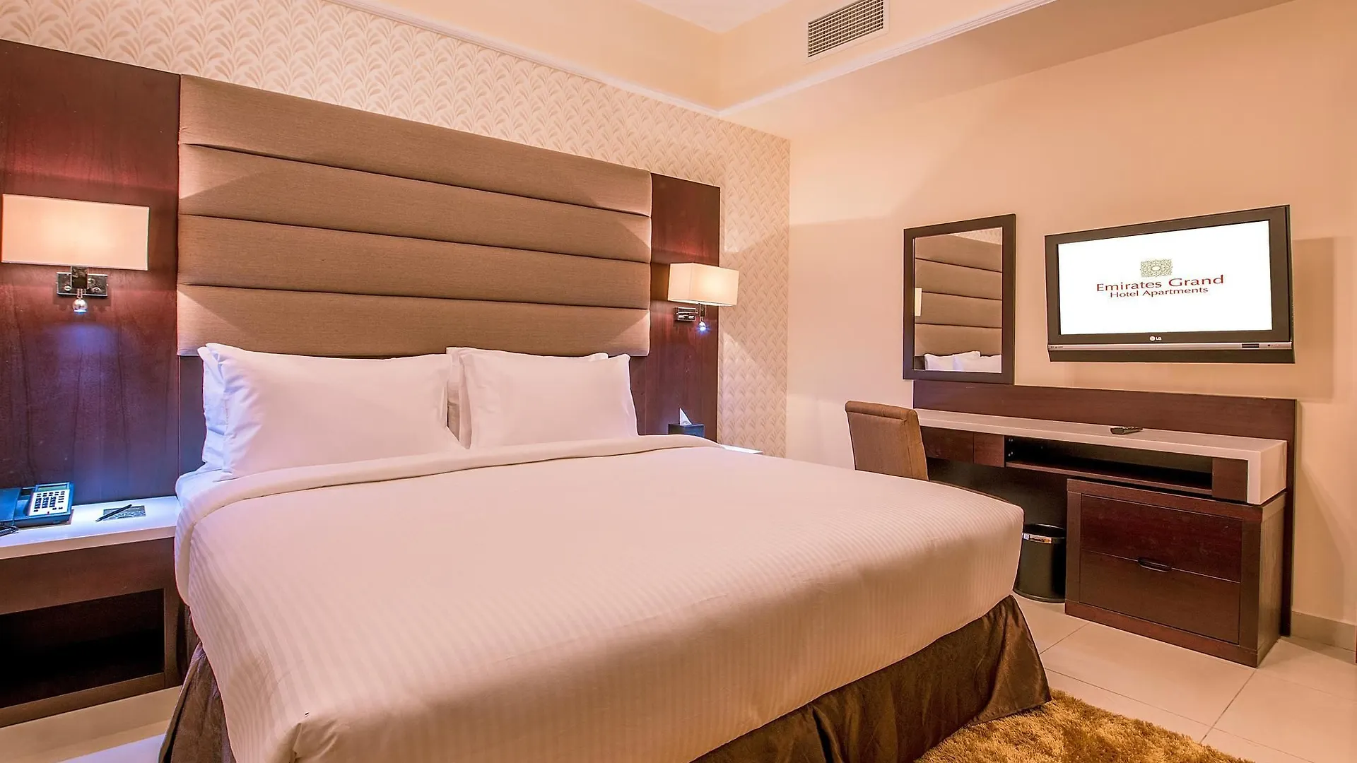 Sunday Mega Hotel Sheikh Zayed Road Near Difc Formerly Emirates Grand Hotel Dubai Aparthotel